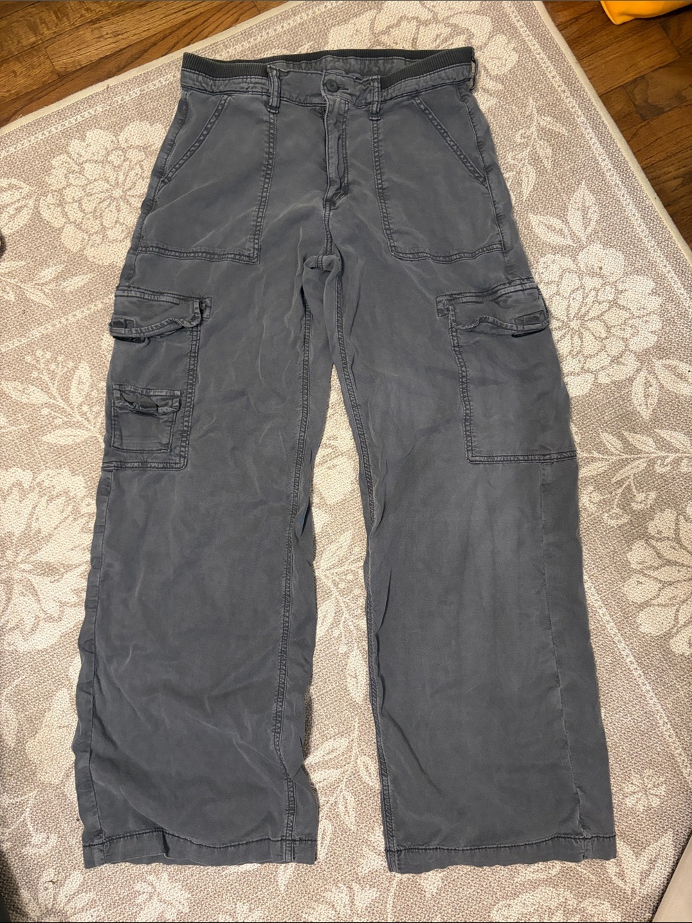 American Eagle Outfitters Wide Leg Cargo Pants - Charcoal
